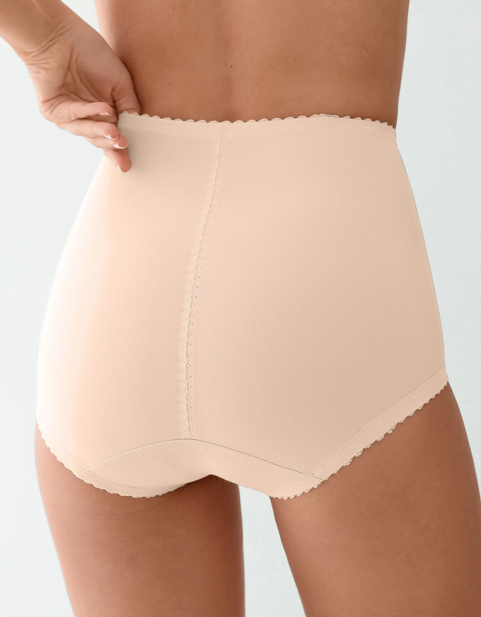 Playtex Gaine-culotte Incroyable - Maintien Intense 4 Playtex Gaine-culotte Incroyable - Maintien Intense – Image 2