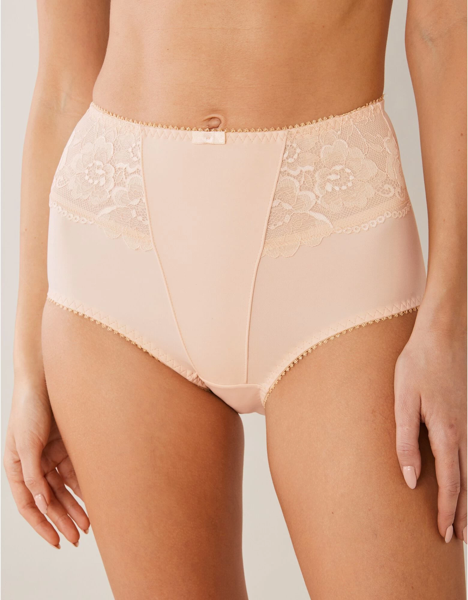 Gaine Amincissante Dentelle Et Microfibre 4 Gaine Amincissante Dentelle Et Microfibre – Image 2