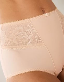 Gaine Amincissante Dentelle Et Microfibre 12 Gaine Amincissante Dentelle Et Microfibre -Boutique De Lingerie De Mode 701604 C02 zoomx vue5