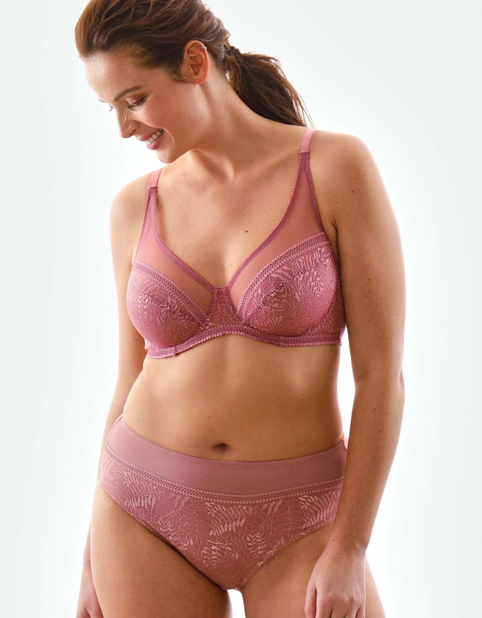 Soutien-gorge Minimiseur En Tulle Et Dentelle Camana - Avec Armatures 8 Soutien-gorge Minimiseur En Tulle Et Dentelle Camana - Avec Armatures – Image 6