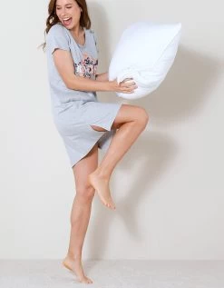 Chemise De Nuit Courte Imprimé "Rêveuse" 10 Chemise De Nuit Courte Imprimé "Rêveuse" -Boutique De Lingerie De Mode 703482 C01 zoomx vue3