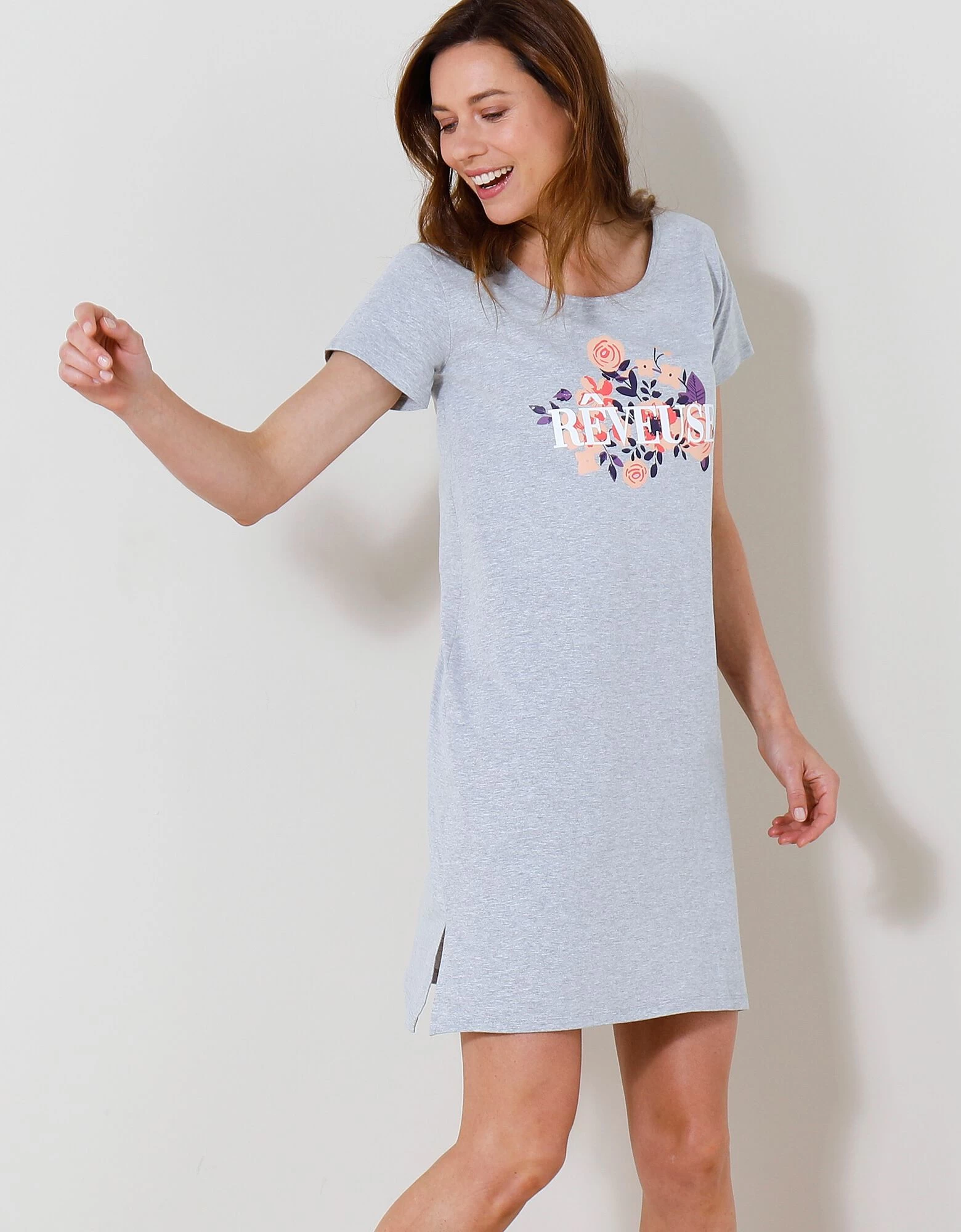 Chemise De Nuit Courte Imprimé "Rêveuse" 6 Chemise De Nuit Courte Imprimé "Rêveuse" – Image 4