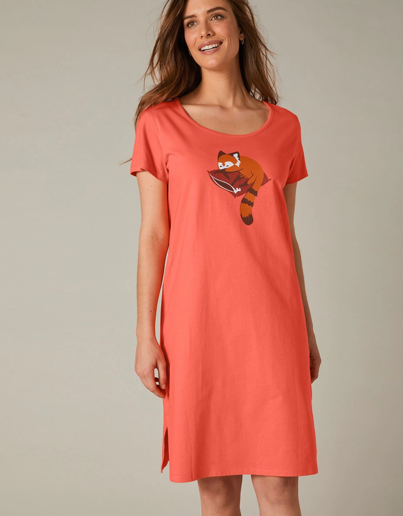 Chemise De Nuit Courte Manches Courtes Motif "panda Roux" 3 Chemise De Nuit Courte Manches Courtes Motif "panda Roux"