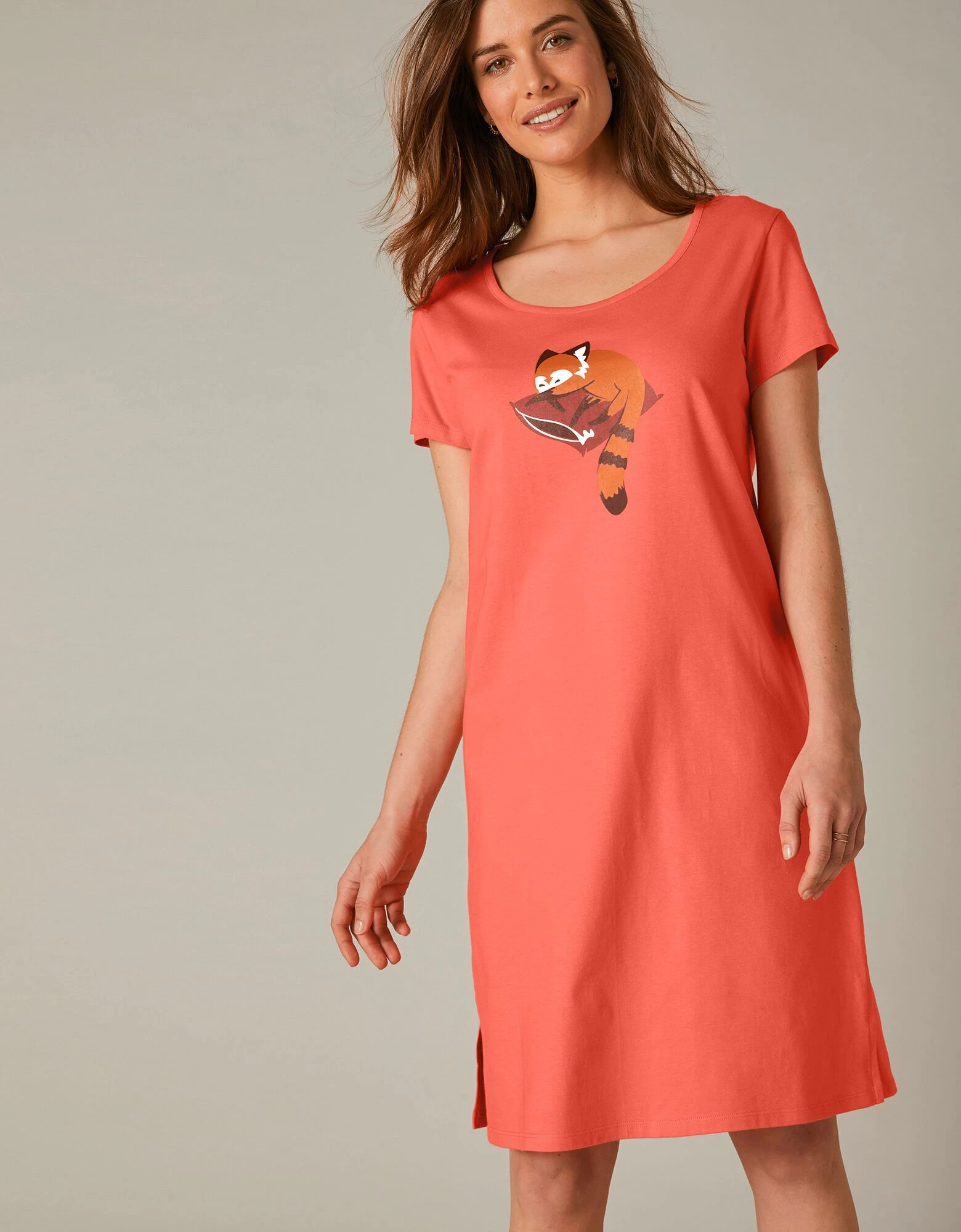 Chemise De Nuit Courte Manches Courtes Motif "panda Roux" 6 Chemise De Nuit Courte Manches Courtes Motif "panda Roux" – Image 4