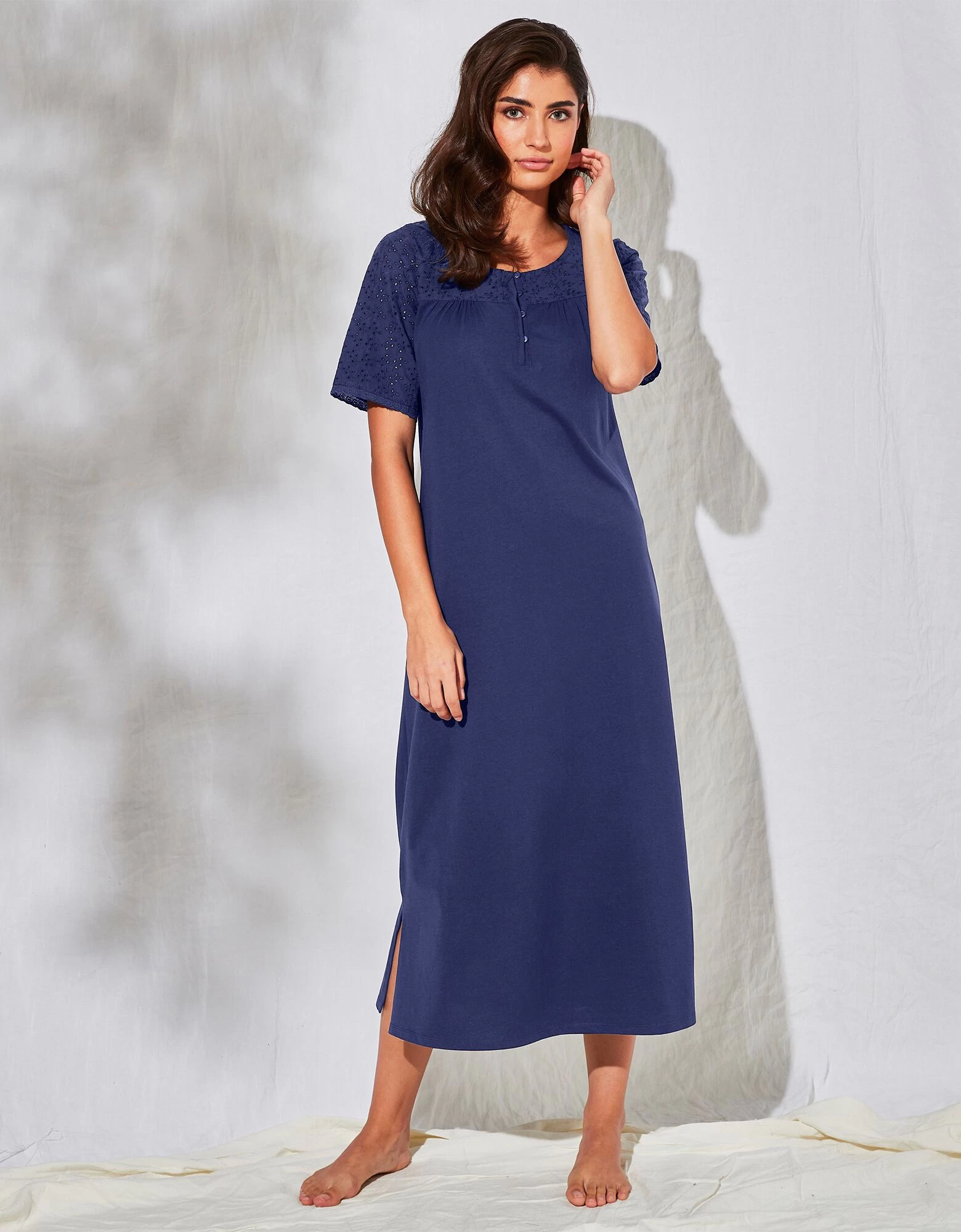 Chemise De Nuit Longue Coton Et Broderie Anglaise 5 Chemise De Nuit Longue Coton Et Broderie Anglaise â Image 3