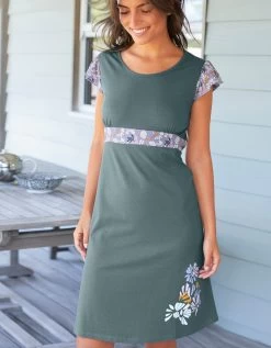 Chemise De Nuit Manches Courtes Imprimée "pétales De Fleurs" -Boutique De Lingerie De Mode 703629 C01 zoomx vue7