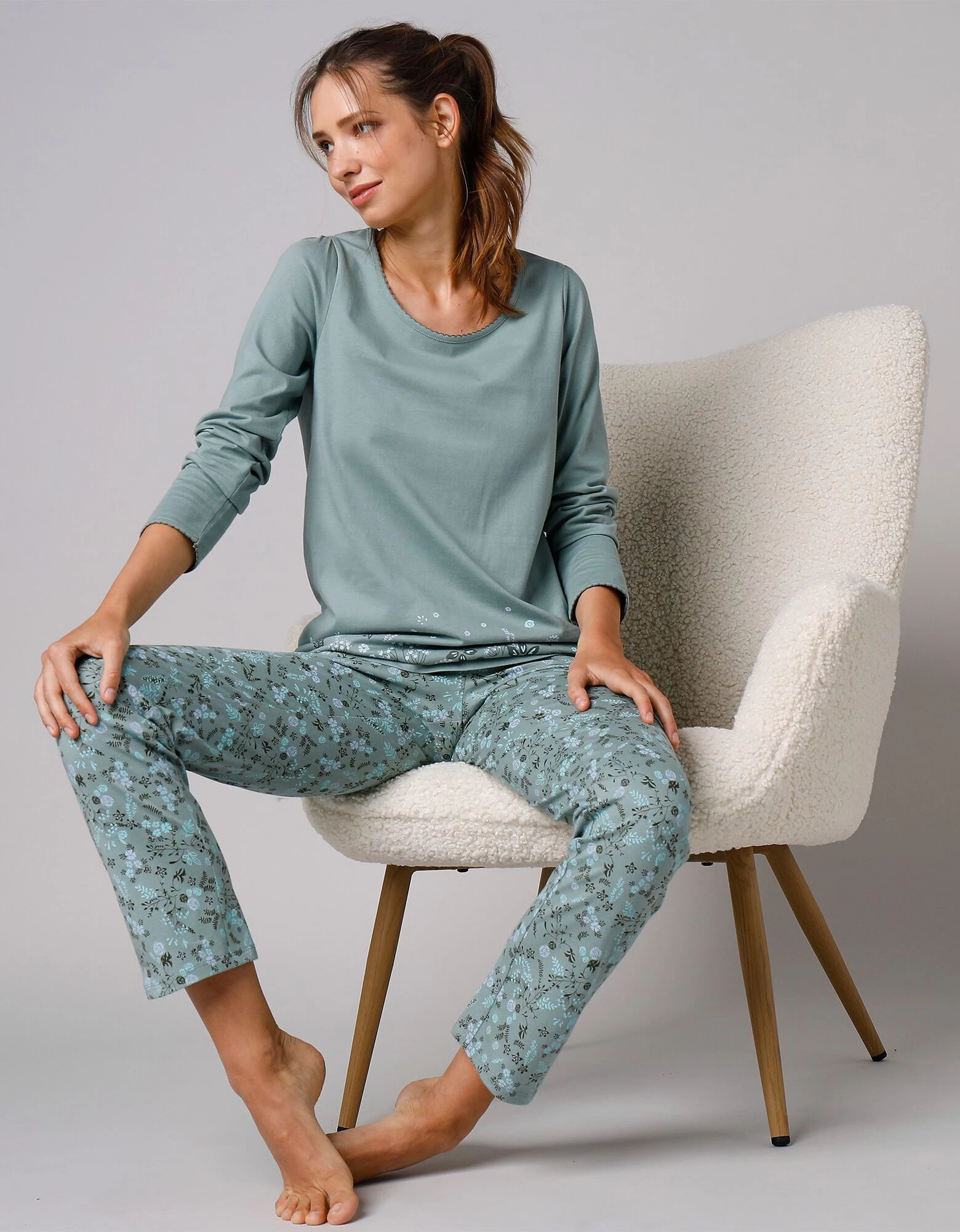 Tee-shirt De Pyjama Manches Longues Imprimé Base Fleurs 4 Tee-shirt De Pyjama Manches Longues Imprimé Base Fleurs – Image 2