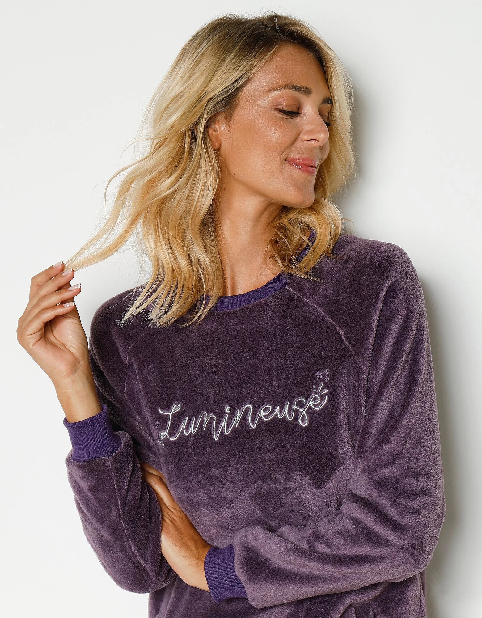 Chemise De Nuit Manches Longues Maille Polaire "lumineuse" 5 Chemise De Nuit Manches Longues Maille Polaire "lumineuse" – Image 3