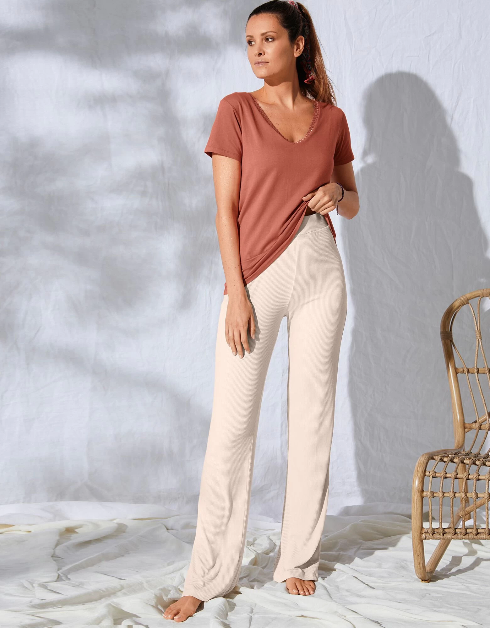 Pantalon Large Maille Côtelée Taille élastiquée 7 Pantalon Large Maille Côtelée Taille élastiquée – Image 5